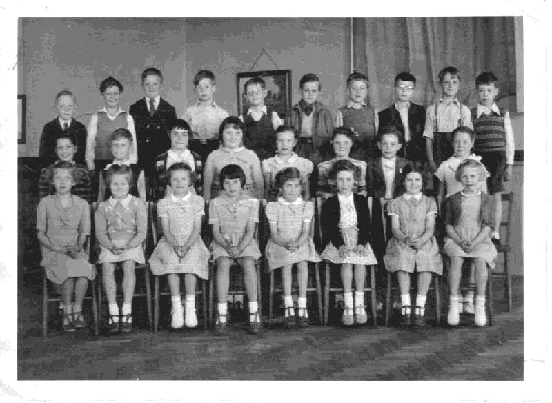43, Marian Vian Juniors circa 1952.jpg
